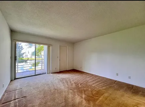 203 Wellington E West Palm Beach FL 33417