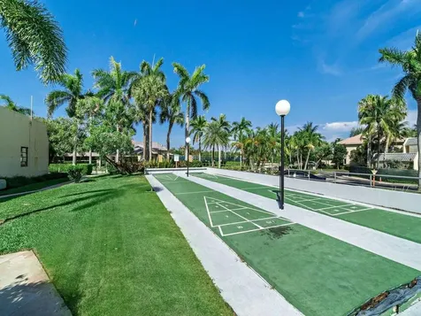 4 Royal Palm Way Boca Raton FL 33432