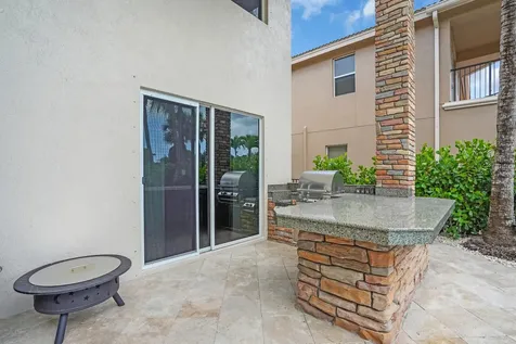 718 Edgebrook Lane West Palm Beach FL 33411