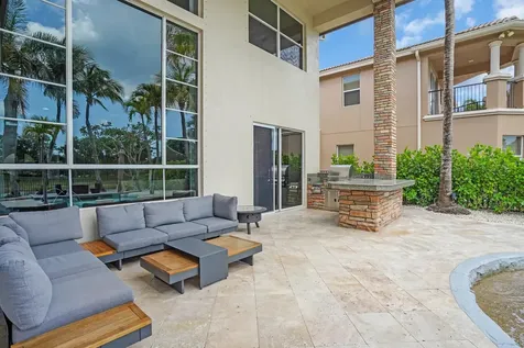 718 Edgebrook Lane West Palm Beach FL 33411