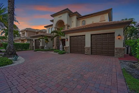 718 Edgebrook Lane West Palm Beach FL 33411