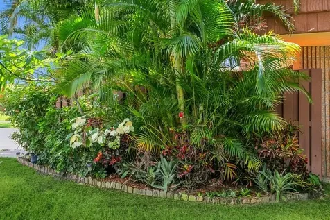 825 Center 32b Street Jupiter FL 33458