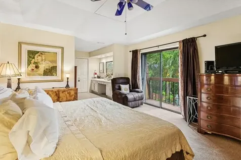 7 Atrium Circle Atlantis FL 33462