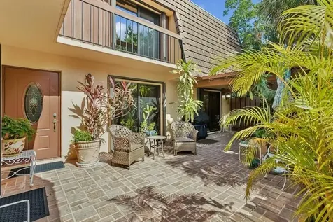 7 Atrium Circle Atlantis FL 33462