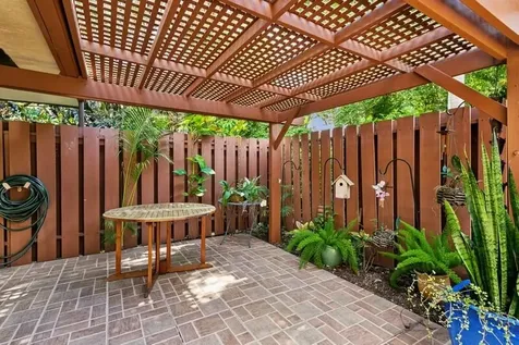 7 Atrium Circle Atlantis FL 33462