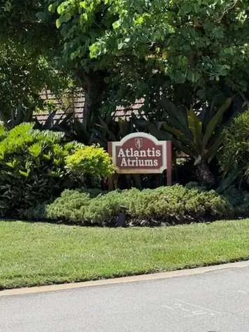 7 Atrium Circle Atlantis FL 33462