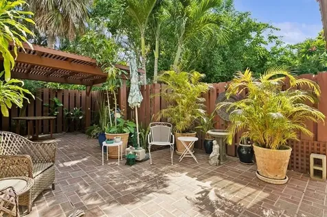 7 Atrium Circle Atlantis FL 33462