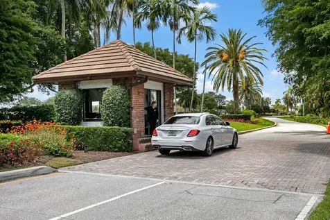 7 Atrium Circle Atlantis FL 33462