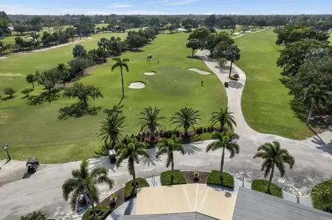 7 Atrium Circle Atlantis FL 33462