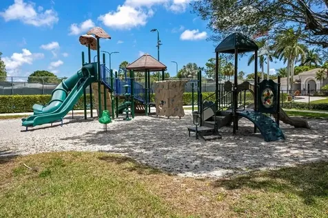 7 Atrium Circle Atlantis FL 33462