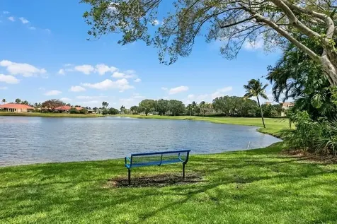 7 Atrium Circle Atlantis FL 33462