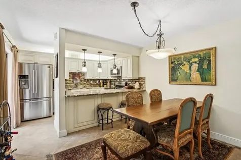 7 Atrium Circle Atlantis FL 33462