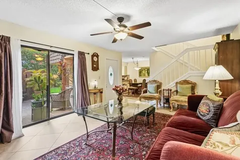 7 Atrium Circle Atlantis FL 33462