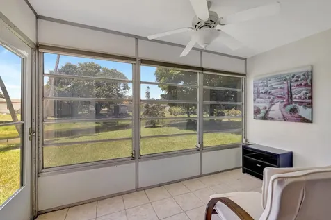 2901 Nw 46th Avenue Lauderdale Lakes FL 33313