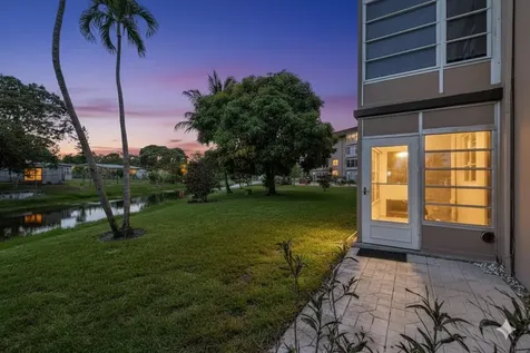 2901 Nw 46th Avenue Lauderdale Lakes FL 33313