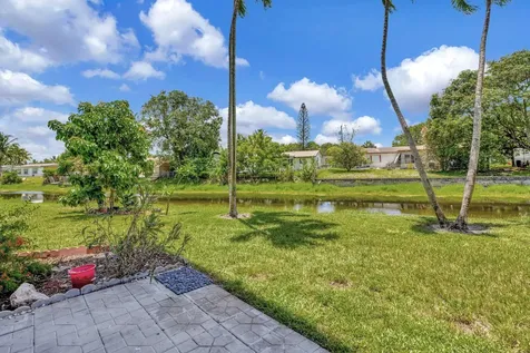 2901 Nw 46th Avenue Lauderdale Lakes FL 33313