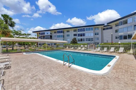 2901 Nw 46th Avenue Lauderdale Lakes FL 33313