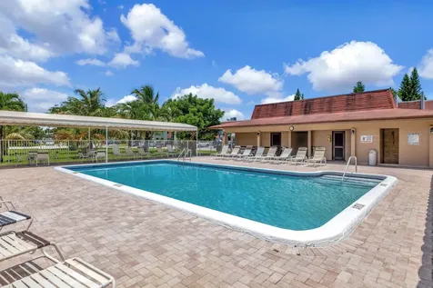 2901 Nw 46th Avenue Lauderdale Lakes FL 33313