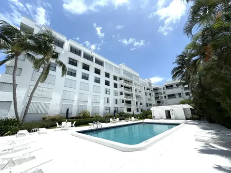 2860 S Ocean Boulevard Palm Beach FL 33480