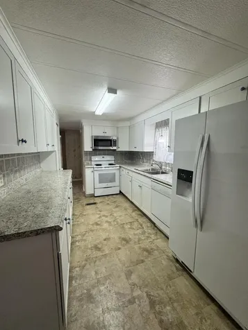31 Vista De Laguna Fort Pierce FL 34951