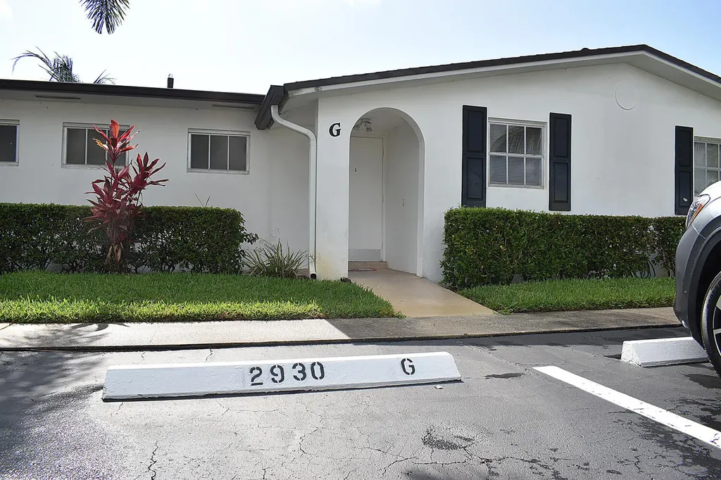 2930 Crosley Drive West Palm Beach FL 33415