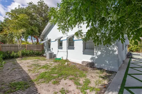 435 56th Street West Palm Beach FL 33407