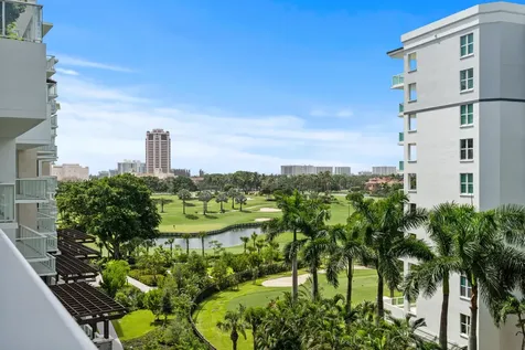 220 Se Mizner Boulevard Boca Raton FL 33432