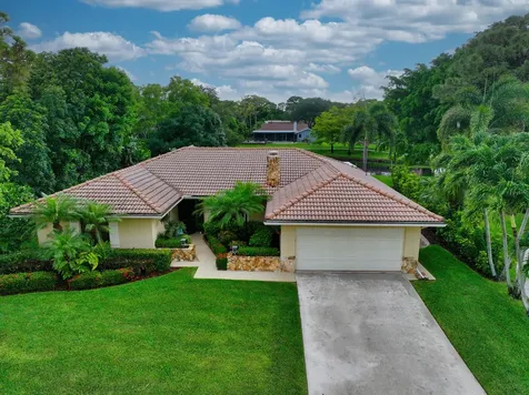 2413 Nw 26th Street Boca Raton FL 33431