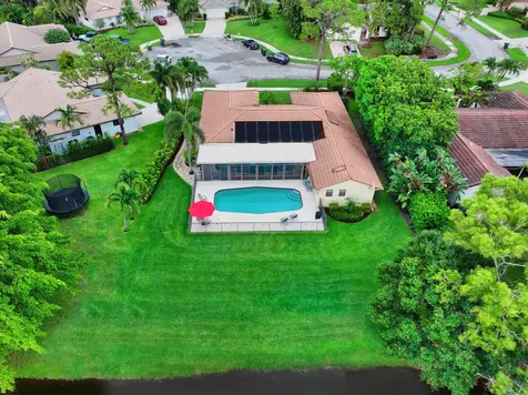 2413 Nw 26th Street Boca Raton FL 33431