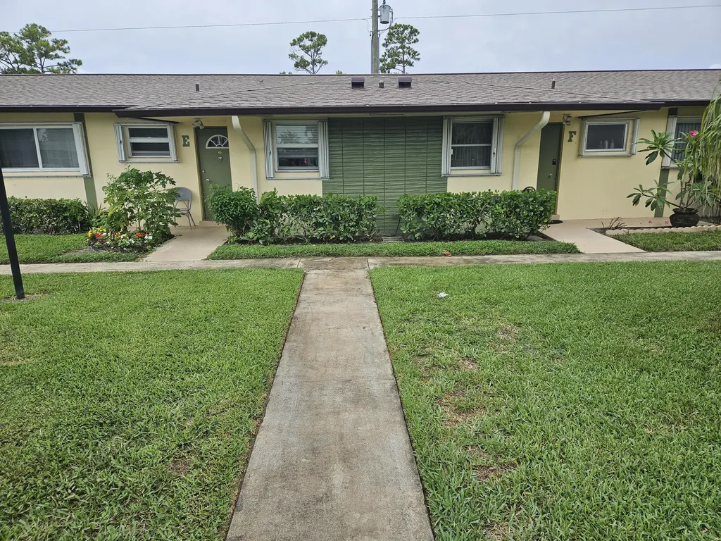 2941 Crrosley Drive West Palm Beach FL 33415