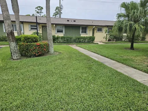 2941 Crrosley Drive West Palm Beach FL 33415