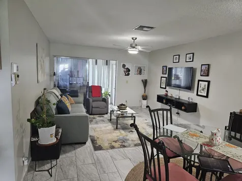 2941 Crrosley Drive West Palm Beach FL 33415