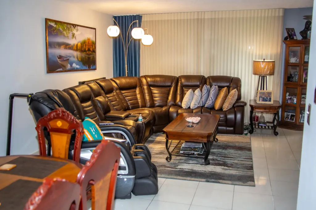 3821 Environ Boulevard Lauderhill FL 33319