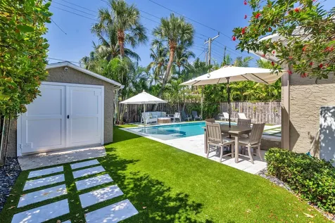 216 Lakeland Drive West Palm Beach FL 33405