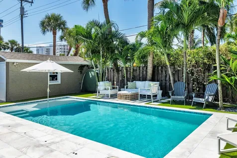 216 Lakeland Drive West Palm Beach FL 33405