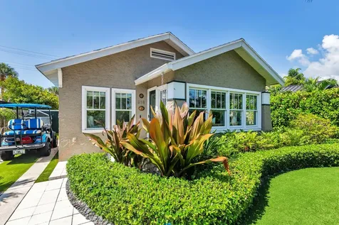 216 Lakeland Drive West Palm Beach FL 33405