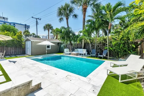 216 Lakeland Drive West Palm Beach FL 33405
