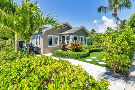 216 Lakeland Drive West Palm Beach FL 33405