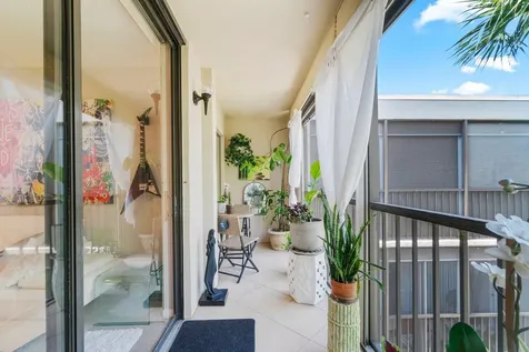 5100 Las Verdes Circle Delray Beach FL 33484
