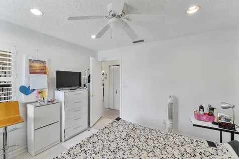 10900 Waterberry Court Boca Raton FL 33498