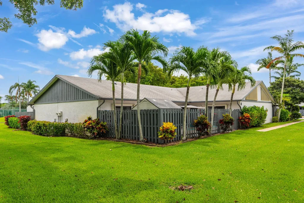 1176 Shibumy Circle West Palm Beach FL 33415