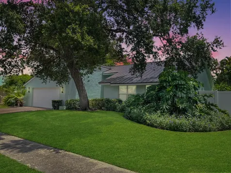 1380 Sw 1st Street Boca Raton FL 33486