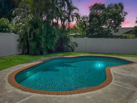 1380 Sw 1st Street Boca Raton FL 33486