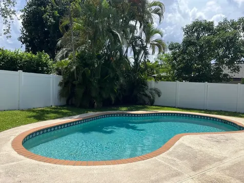 1380 Sw 1st Street Boca Raton FL 33486