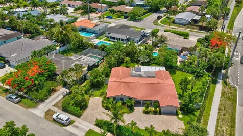 1 Sw 8th Terrace Boca Raton FL 33486