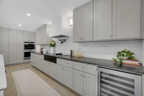 1 Sw 8th Terrace Boca Raton FL 33486