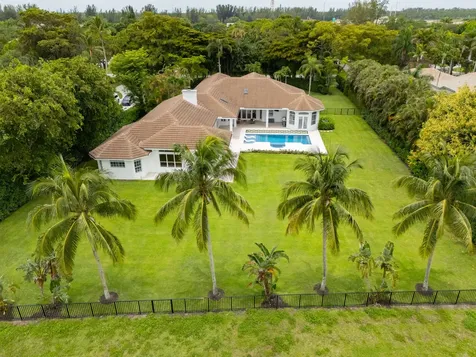 8246 Man O War Road Palm Beach Gardens FL 33418