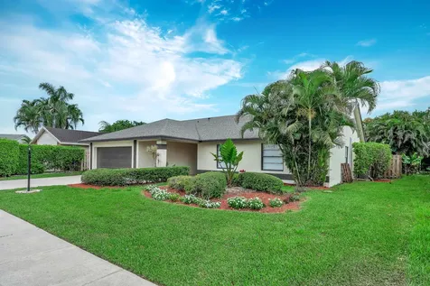 9817 Majorca Place Boca Raton FL 33434