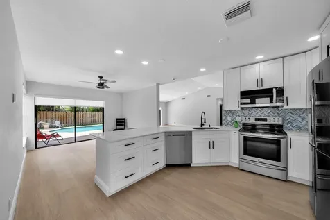 9817 Majorca Place Boca Raton FL 33434