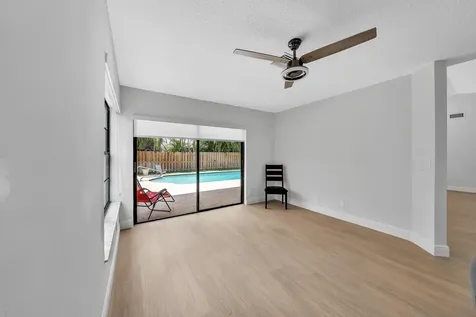 9817 Majorca Place Boca Raton FL 33434